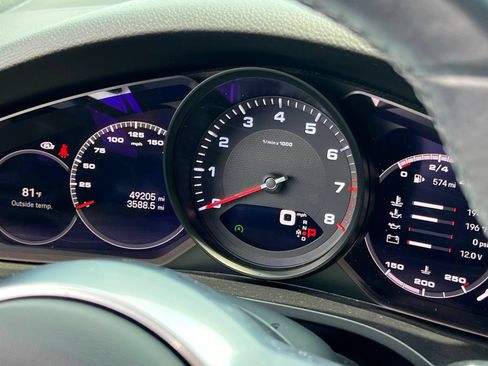 Certified 2023 Porsche Cayenne Platinum Edition AWD/4WD image 26