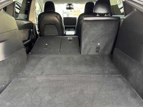 Used 2022 Tesla Model Y Performance image 34