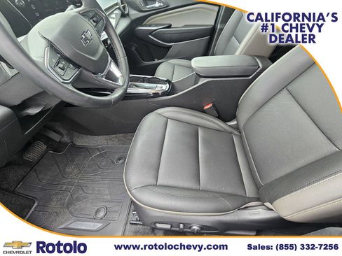 Used 2025 Chevrolet Trax ACTIV image 19