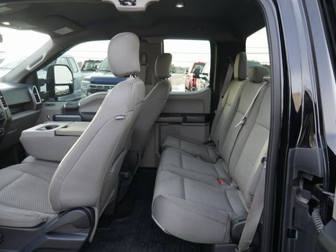 Used 2018 Ford F150 XLT image 25