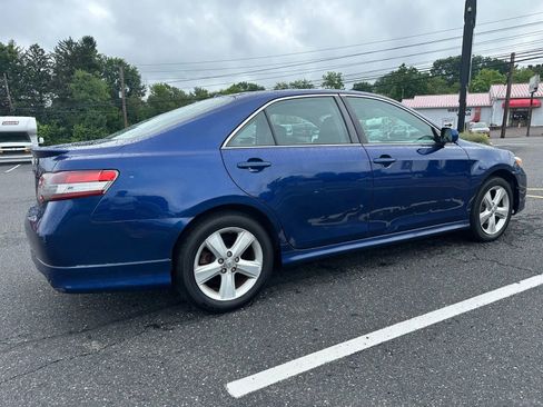 Used 2011 Toyota Camry SE image 9