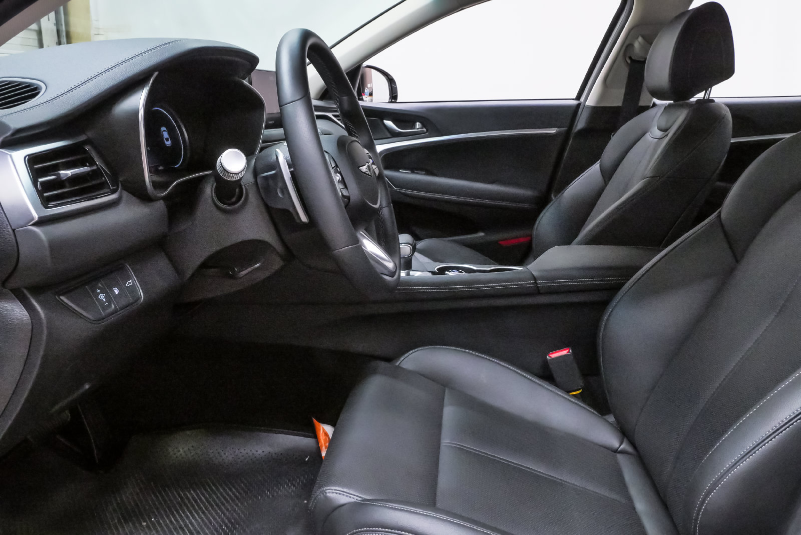 Certified 2026 Genesis G70 2.5T AWD/4WD image 9
