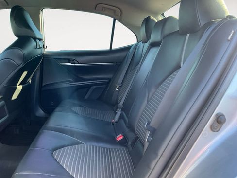 Used 2021 Toyota Camry SE FWD image 13