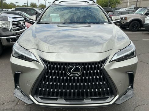 Used 2025 Lexus NX 250 FWD image 23