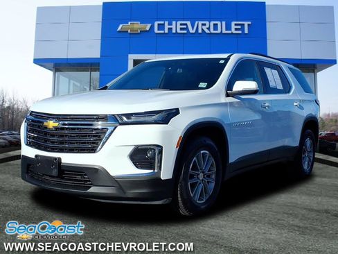 Certified 2023 Chevrolet Traverse LT image 3