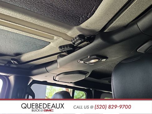 Used 2018 Jeep Wrangler Unlimited Rubicon AWD/4WD image 12