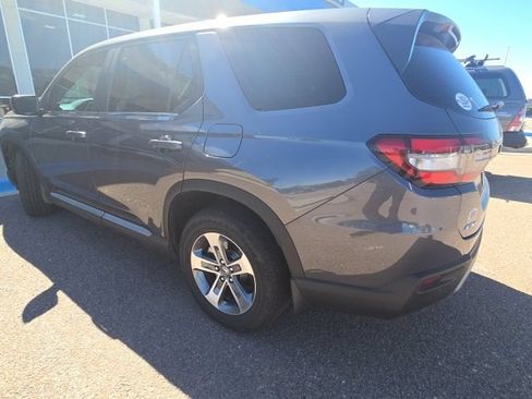 Certified 2024 Honda Pilot EX-L image 11