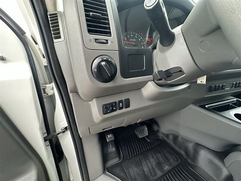 Used 2019 Nissan NV 3500 SL w/ Navigation Package RWD image 35