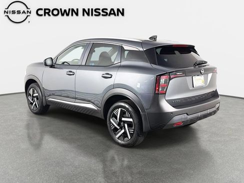 Used 2026 Nissan Kicks SV FWD image 8
