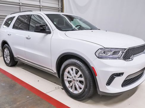Used 2023 Dodge Durango SXT RWD image 5