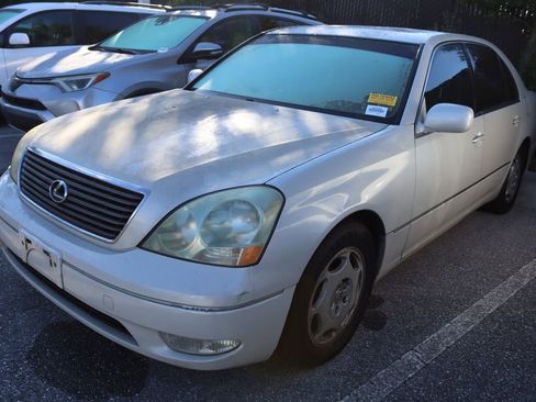 Used 2001 Lexus LS 430 image 2