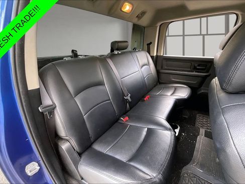 Used 2017 RAM 1500 Express RWD image 23