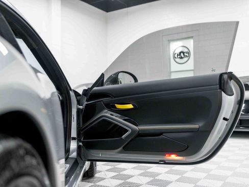 Used 2019 Porsche 911 Carrera T RWD image 41