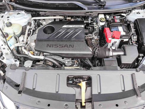 Used 2023 Nissan Rogue SV AWD/4WD image 27