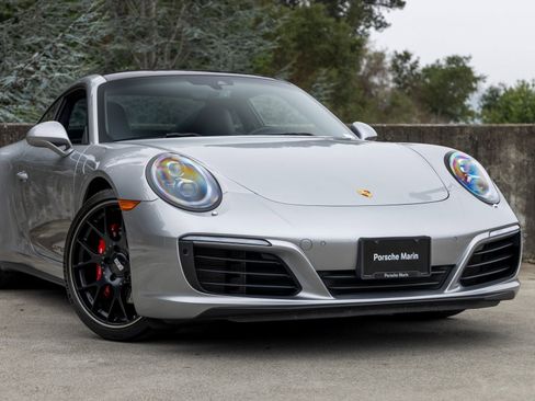 Certified 2017 Porsche 911 Carrera 4S image 9