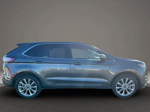 Used 2017 Ford Edge Titanium w/ Equipment Group 301A image 6