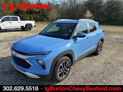 Used 2024 Chevrolet TrailBlazer LT w/ Convenience Package image 3