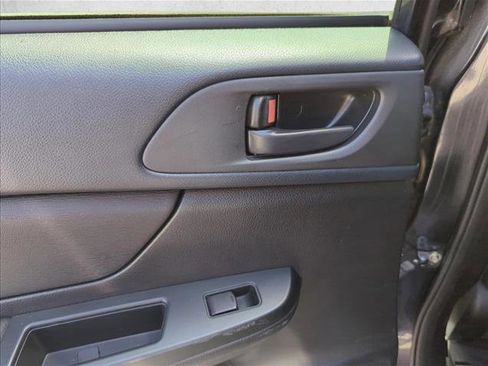 Used 2012 Subaru Impreza 2.0i image 22