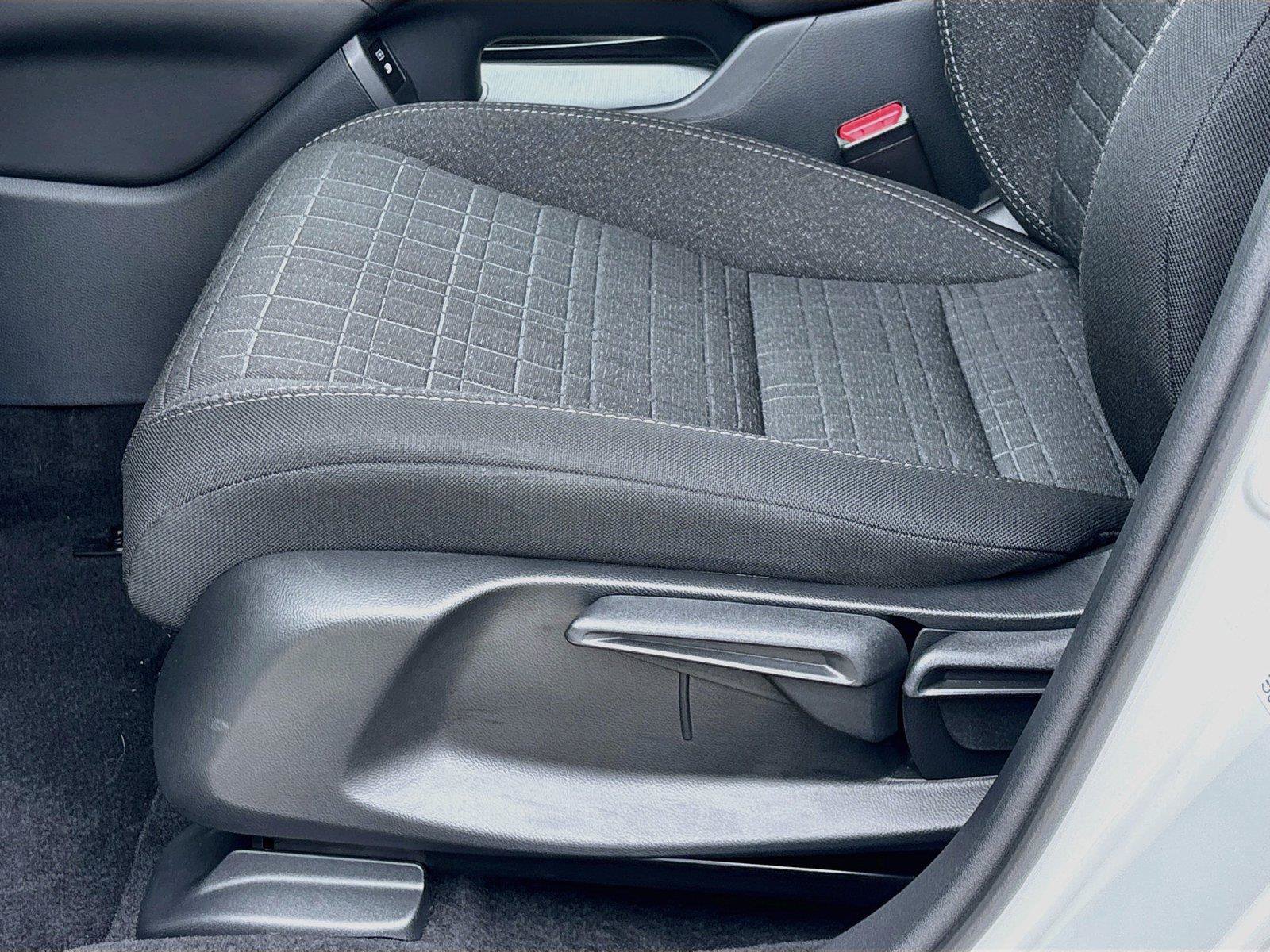 Certified 2027 Honda HR-V LX image 21