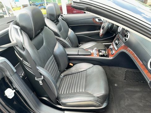 Used 2014 Mercedes-Benz SL 550 image 20