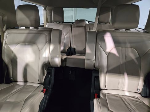 Used 2024 Ford Expedition Max Limited RWD image 13