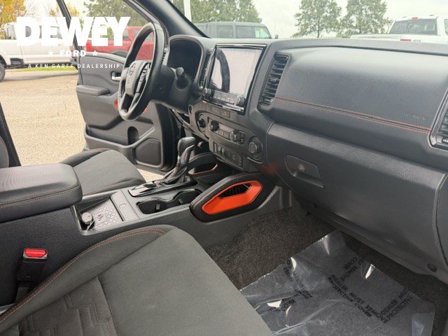 Used 2023 Nissan Frontier PRO-4X w/ Pro Convenience Package AWD/4WD image 39
