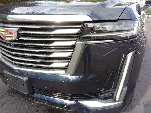 Used 2021 Cadillac Escalade Premium Luxury Platinum image 6