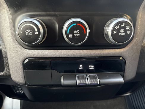 Used 2019 RAM 1500 Big Horn image 21