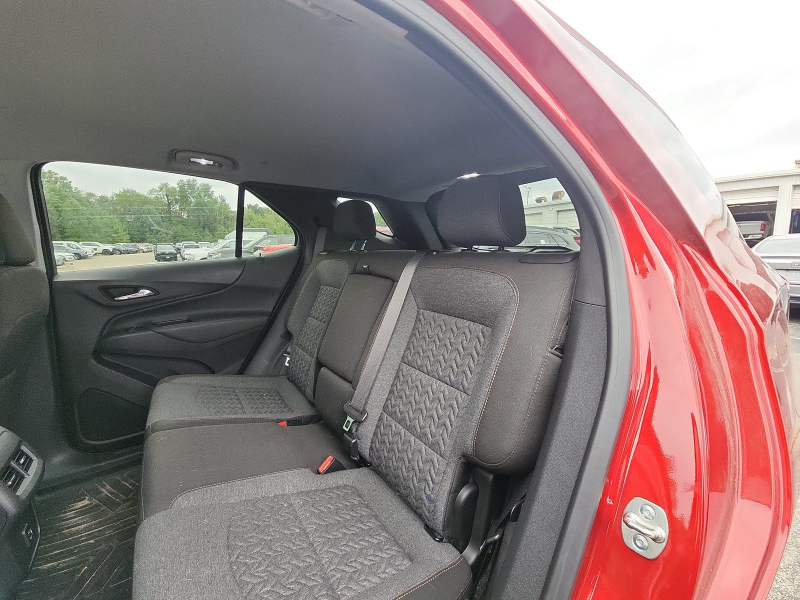 Used 2024 Chevrolet Equinox LT FWD image 19