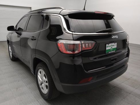 Used 2019 Jeep Compass Sport w/ Tech Group FWD image 5