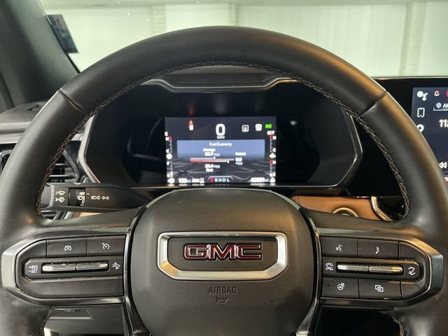 Certified 2023 GMC Canyon AT4 w/ AT4 Premium Package AWD/4WD image 11