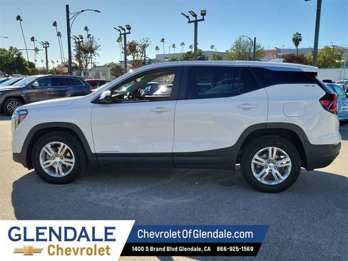 Certified 2024 GMC Terrain SLE image 15