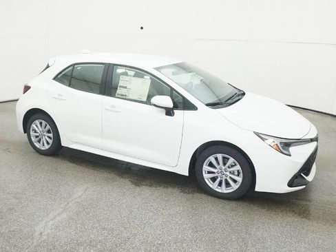 New 2025 Toyota Corolla SE image 28