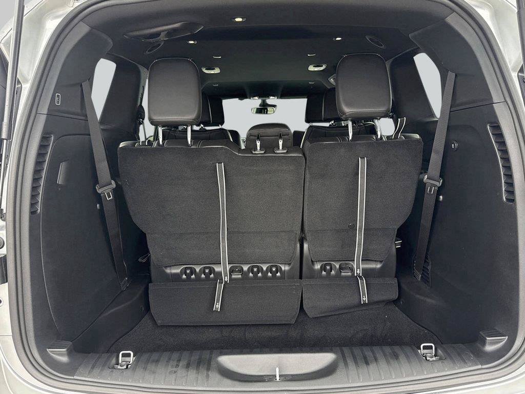 New 2026 Chrysler Pacifica Select FWD image 33