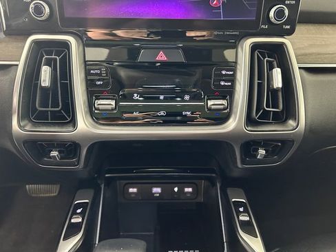 Used 2023 Kia Sorento X-Line EX image 24