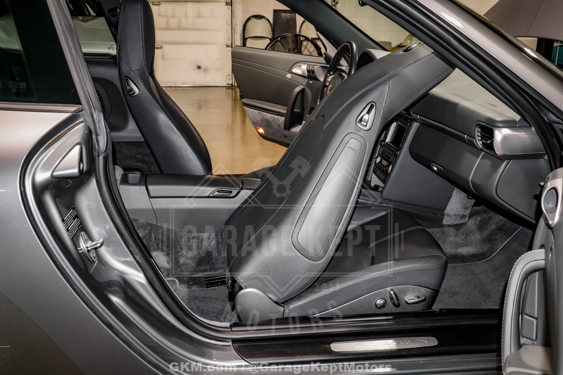 Used 2005 Porsche 911 Carrera S RWD image 81