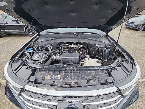 Certified 2023 Ford Explorer XLT w/ Equipment Group 202A AWD/4WD image 23