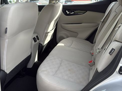Used 2020 Nissan Rogue Sport SV AWD/4WD image 20