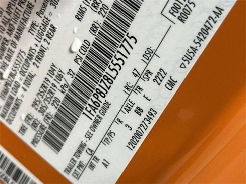 Used 2020 Ford Mustang Shelby GT350 w/ Technology Package image 28