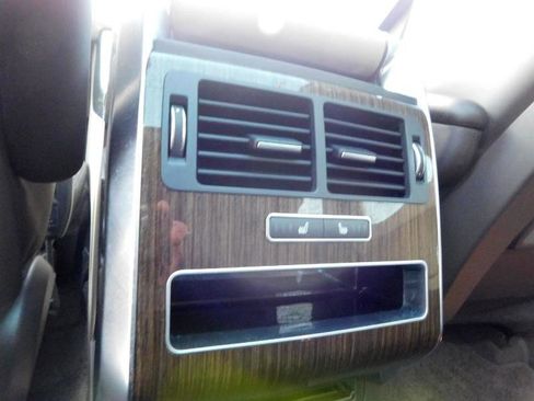 Used 2016 Land Rover Range Rover Sport HSE image 29