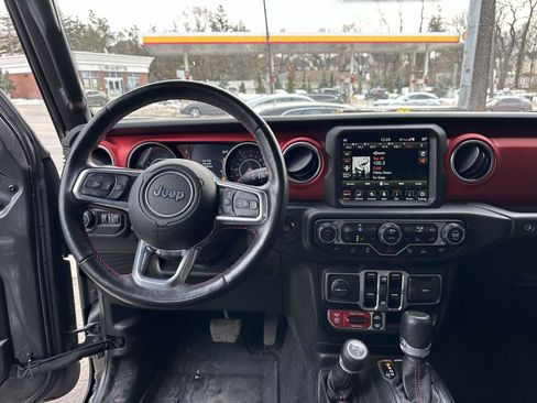 Used 2021 Jeep Gladiator Rubicon AWD/4WD image 19