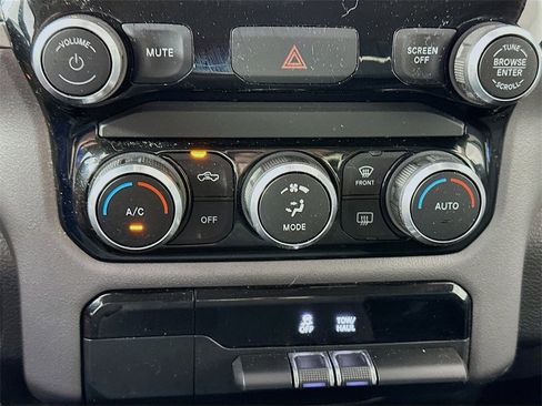 Used 2019 RAM 1500 Big Horn image 16