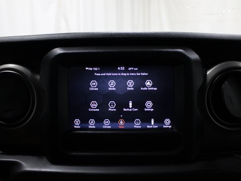 Used 2018 Jeep Wrangler Unlimited Sport S AWD/4WD image 15