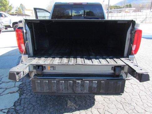Used 2019 GMC Sierra 1500 SLT w/ SLT Premium Plus Package AWD/4WD image 26