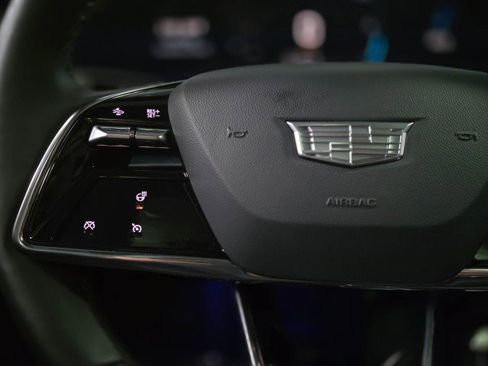 Used 2024 Cadillac Lyriq Sport image 20