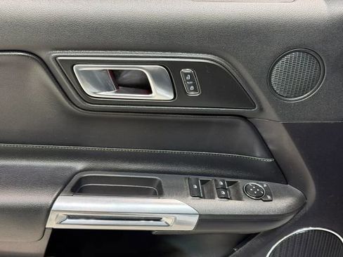 Used 2019 Ford Mustang Premium image 12