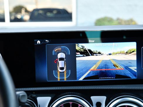 Used 2025 Mercedes-Benz CLA 250 image 13