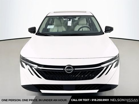 New 2026 Nissan Sentra SL FWD image 2