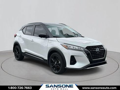 Certified 2024 Nissan Kicks SR FWD image 1