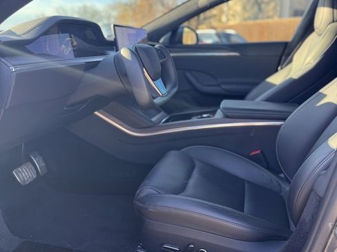 Used 2021 Tesla Model S Plaid image 6